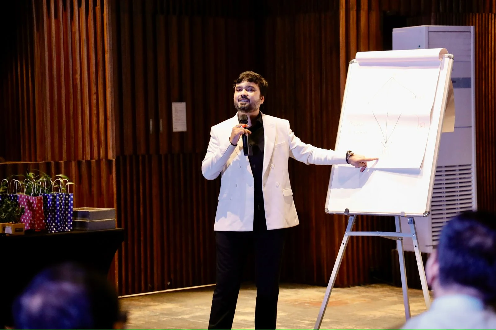 Building Resilience in the Pune Manufacturing Workforce: Motivational Speaking for Pimpri-Chinchwad Industrial Belt