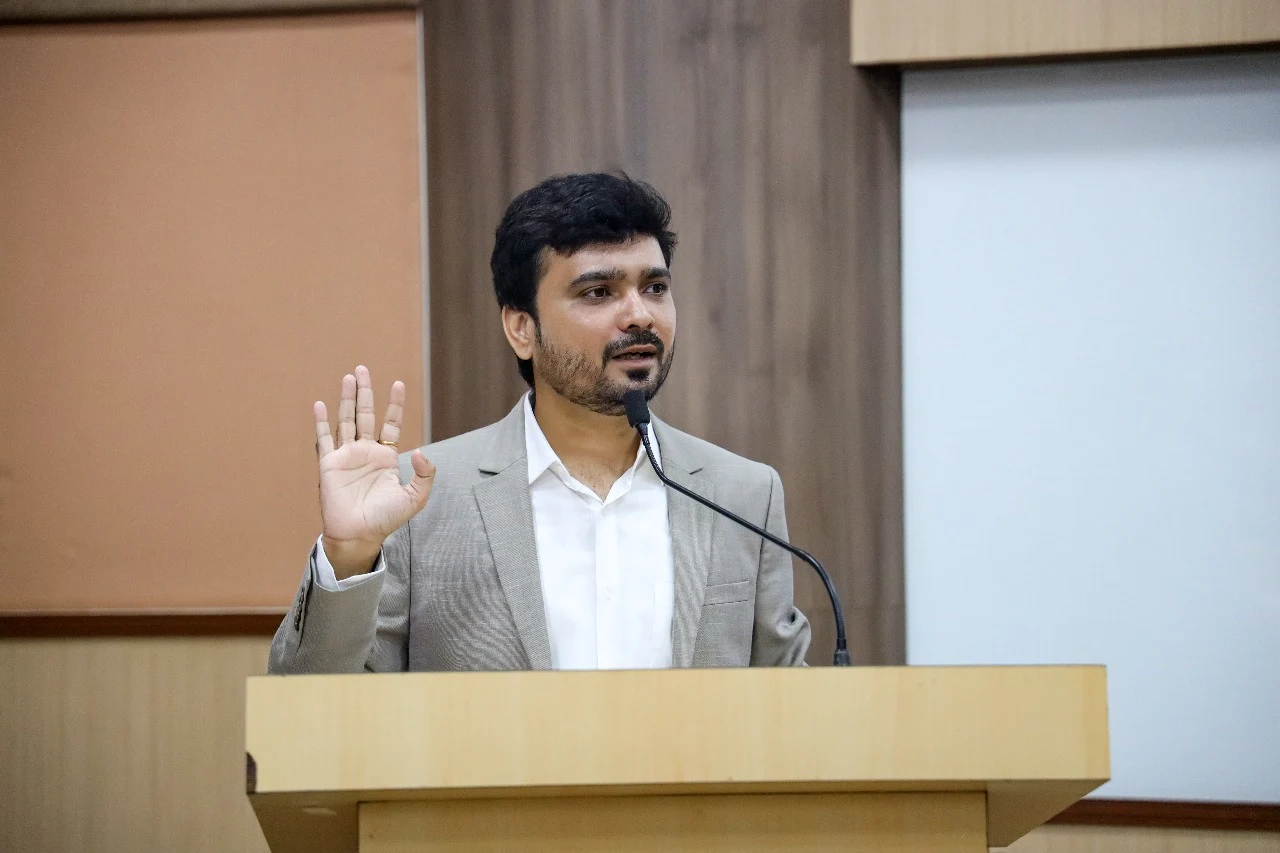 Best Motivational Speaker for Insurance and BFSI Companies in India | Mumbai