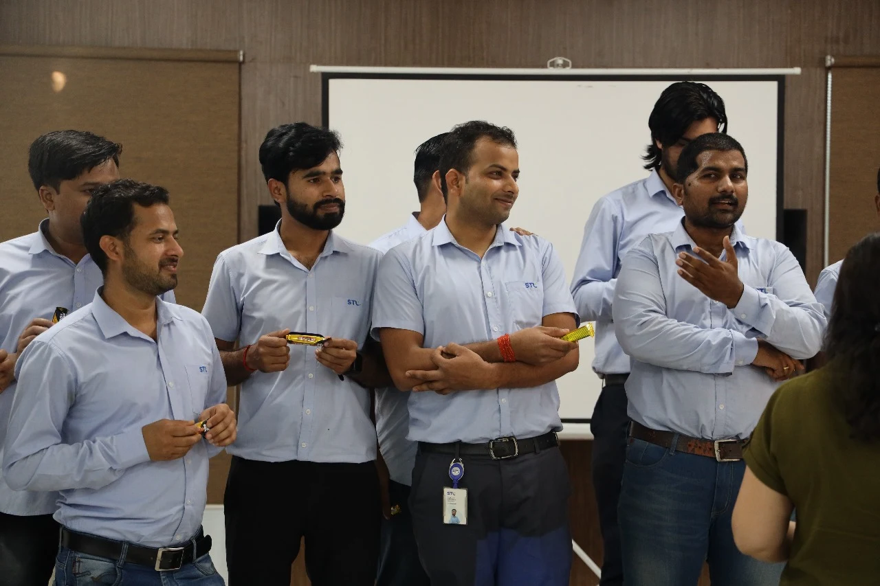 High Performing Teams Follow This Secret Rule of Giving