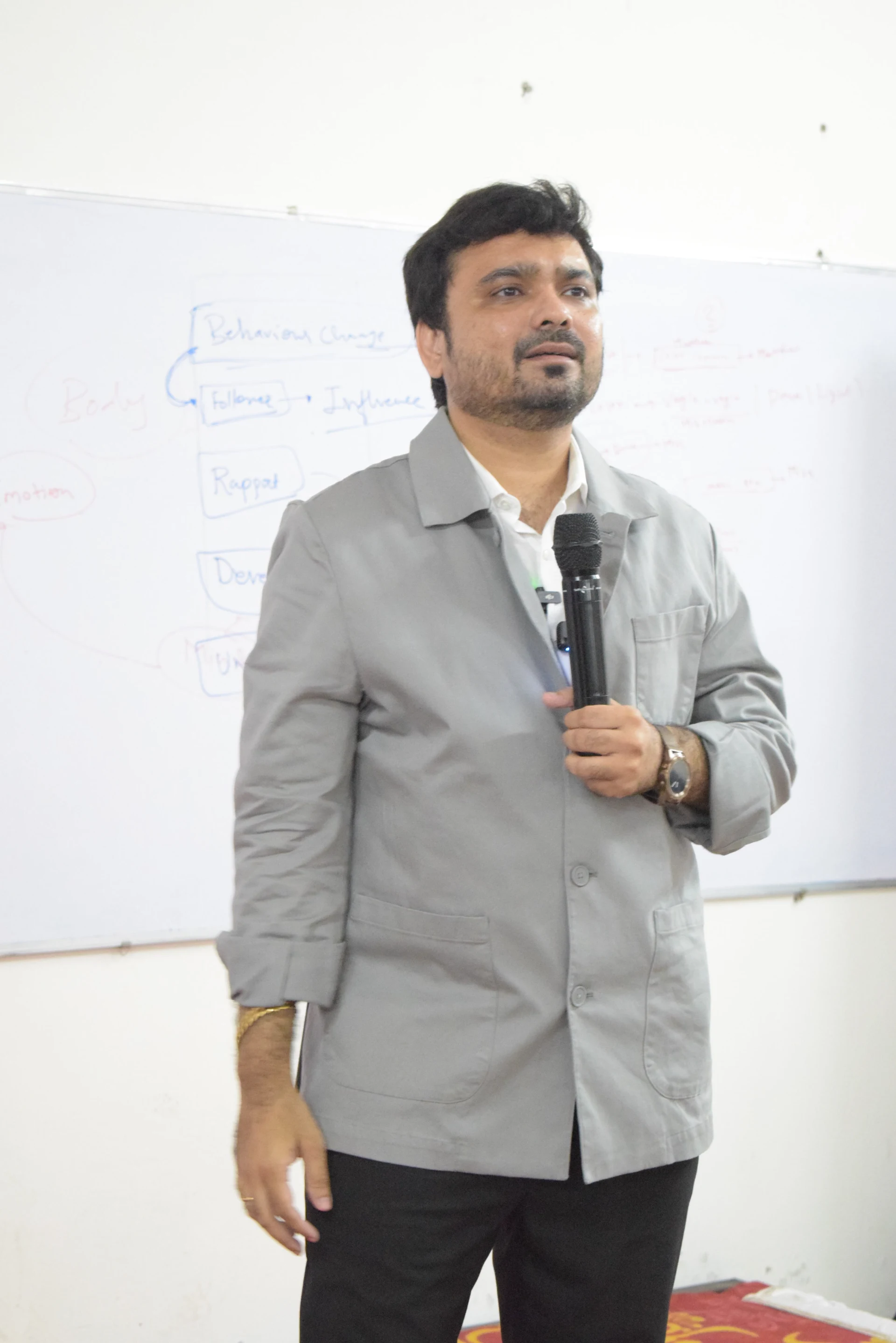 Givers vs Takers in Office Who Actually Wins in Long Term